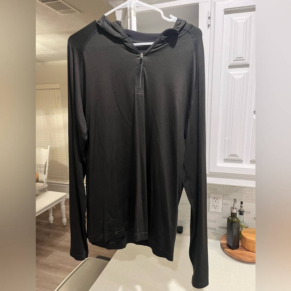 Mens Large LuluLemon 1/4 zip